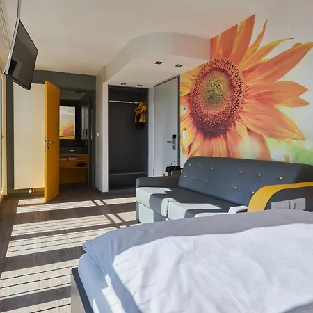 Buddy Hotel
