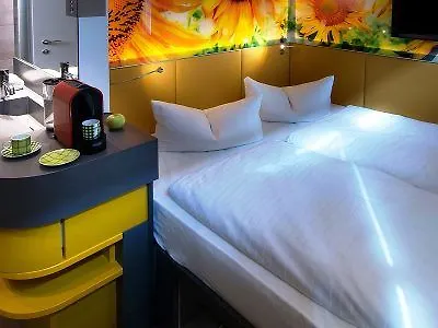 Otel Buddy