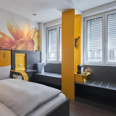 Buddy Hotel 3*